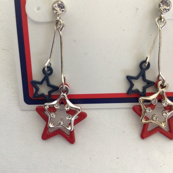 WOMENS FOURTH OF JULY DANGLER EARRINGS NWT - Picture 2 of 3